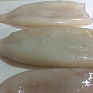 簡単イカの皮むきで お刺身です レシピ 作り方 By ばあタン 楽天レシピ 簡単イカの皮むきで お刺身です レシピ 作り方 By ばあタン 楽天レシピ